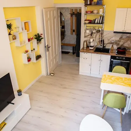 Apartment Serdika 1 *